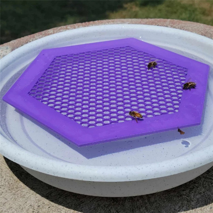 3D%20Printed%20Floating%20Bee%20Island%20Bee%20Waterer,Bee%20Watering%20Station%20A%20-%20Image%205
