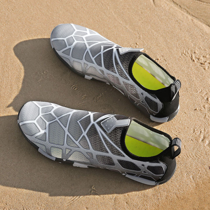 Summer%20New%20Five-Finger%20Hiking%20Wading%20Cross-Border%20Outdoor%20Non-Slip%20Upstream%20Shoes%20Couple%20Beach%20Diving%20Snorkeling%20Swimming%20Shoes%20-%20Image%203