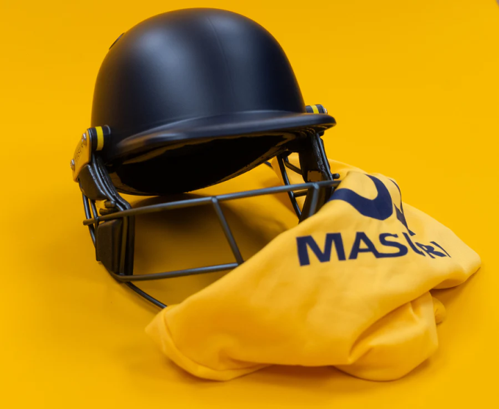 MASURI%20T-LINE%20PLUS%20STEEL%20SENIOR%20CRICKET%20HELMET%20-%20Image%205