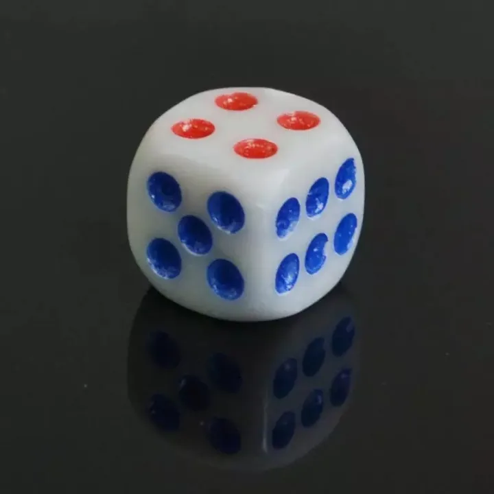 Dice%2012mm%20Plastic%20White%20Gaming%20Dice%20Standard%20Six%20Sided%20Decider%20Birthday%20Parties%20Board%20Game%20Leisure%20and%20entertainment-1PC%20-%20Image%202