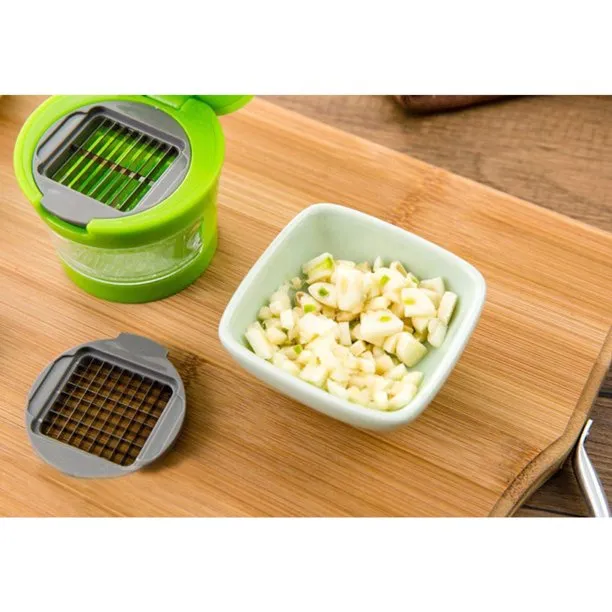 Garlic%20Cutter%20Garlic%20Press%20-%20Garlic%20Chopper%20-%20Mini%20Garlic%20Press%20-%20Image%202