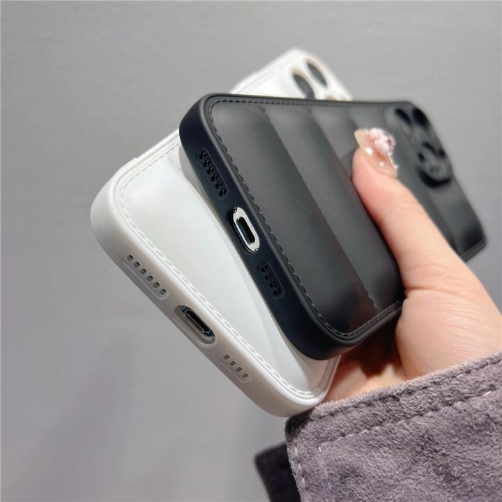 High-grade%20Down%20Jacket%20matte%20Bumper%20Anti-drop%20phone%20case%20for%20iphone%20X%20XR%20XS%2012%2013%2011%20114%20Pro%20Max%20black%20white%20The%20Puffer%20cover%20-%20Image%204