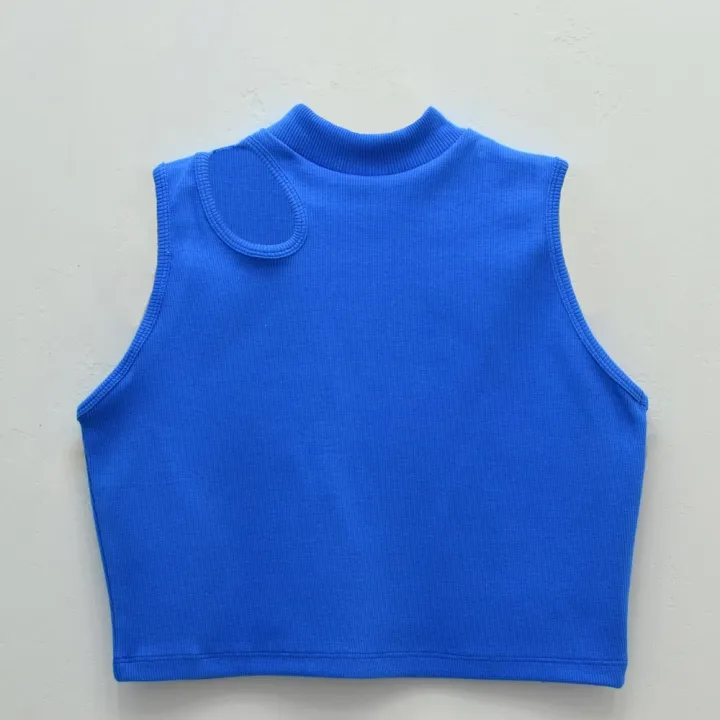 Trending%20Style%20Cut%20Out%20Turtle%20Neck%20Crop%20Top%20High%20Quality%20Stretchy%20Not%20See%20Thru%20Super%20Thick%20Cotton%20Rib%20Fabric%20220%20Gsm,%20Sleeveless%20Close%20Neck%20Casual%20Slim%20Fit%20Mock%20Neck%20Tee%20Tops%20Going%20Out%20Tops%20For%20Party%20Wear%20/%20T-Shirt%20In%20green,%20Blue%20And%20White%20Colors%20For%20Wome%20-%20Image%203