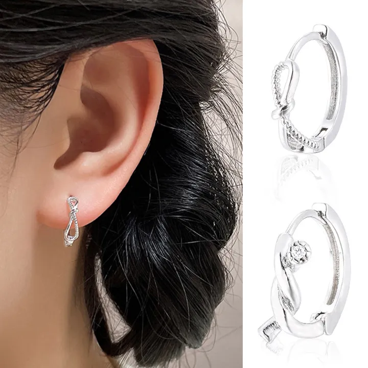 1Pc%20Hoop%20Earring%20Elegant%20Temperament%20Polished%20Hypoallergenic%20High-gloss%20Fashion%20Jewelry%20Copper%20Twining%20Knot%20Women%20Huggie%20Earring%20for%20Dating%20-%20Image%202