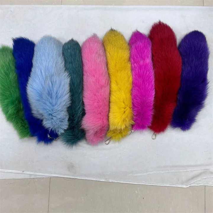 Natural%20Fox%20Fur%20Tail%20Keychain%20Furry%202024%20cHIC%20y2k%20Beautiful%20Accesory%20Length%2040Cm%20Car%20Keychain%20For%20Women%20Fluffy%20Key%20Chain%20-%20Image%204