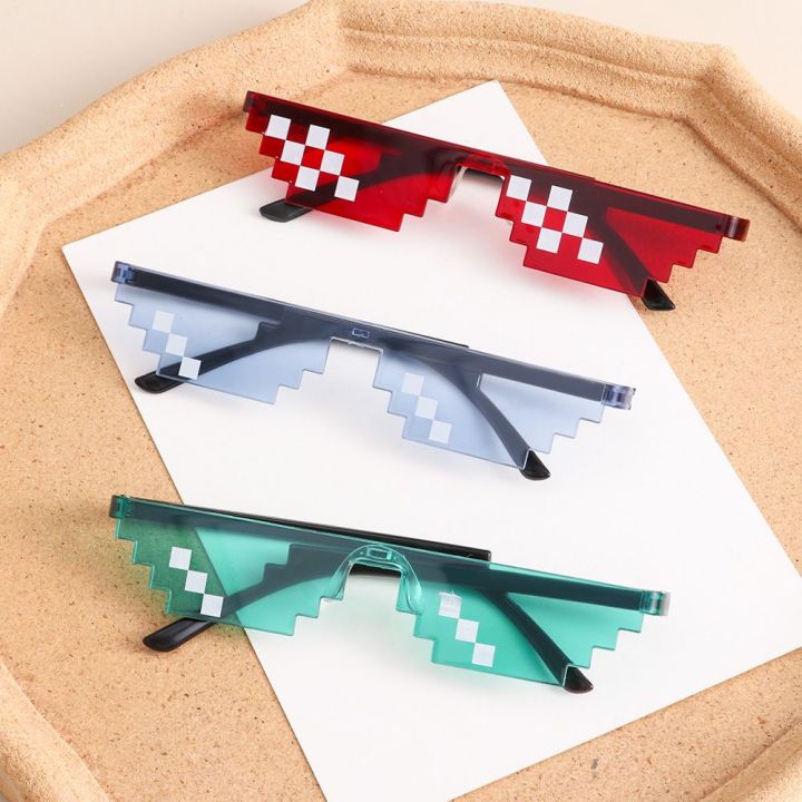 Mosaic Sunglasses 8 Bit Pixelated Ladies Sunglasses Retro Gamer Robot Eyeglasses For Men Women Thug Life Shades Kid Toys