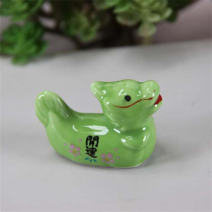 1pc%20Ceramic%20Chopsticks%20Holder%20Cute%20Dragon/pandan%20Shape%20Chopstick%20Stand%20Rest%20Rack%20Spoon%20Fork%20Holder%20For%20Dinner%20Table%20Decor%20-%20Image%205