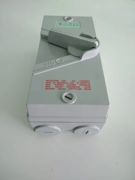 IP65%20AC%20Isolator%20Switch%204%20Pole%20%2030A%20-%20Image%203