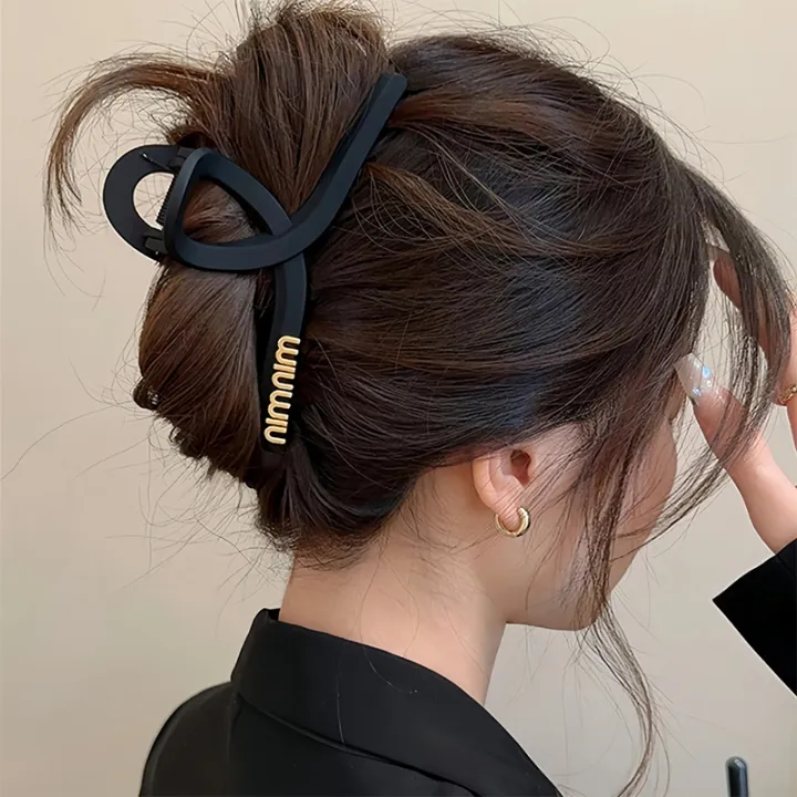 Matte%20Black%20Hair%20Clip%20For%20Women%20Fashion%20Elegant%20Hairgrips%20Large%20Hair%20Claw%20Clips%20Girls%20Hairpins%20Korean%20Style%20Hair%20Accessories%20Yao%20Store%20-%20Image%202