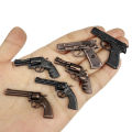 1/12 Dollhouse Mini Revolver Shooting Toy Dollhouse Figurines Soldier Scene Decoration Accessories Dolls House Photo Props. 