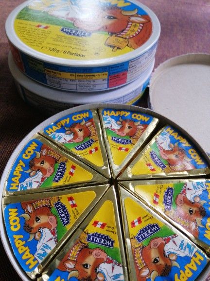 Happy%20Cow%20cheese%20triple%20Pack%20%7C%2024%20Wedges%20-%20Image%205