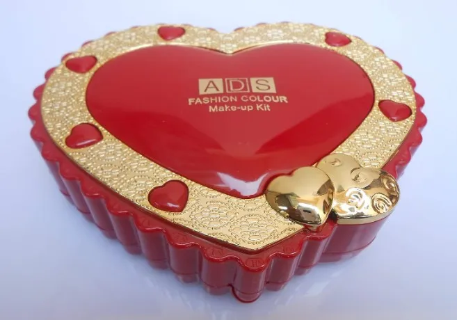 ADS%20Fashion%20Makeup%20Kit%20Best%20For%20You%20Fantastic%20Colour%20Land%20-%20Image%202