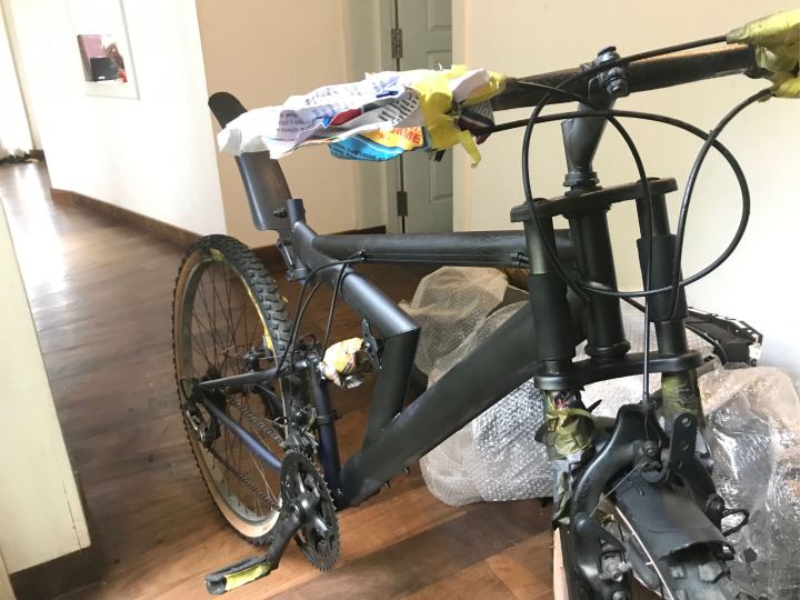 A1%20SPRAY%20PAINT%20400ML,%20MATT%20BLACK%20FOR%20AUTO,%20METAL,%20WOOD,%20RUBBER,%20PLASTIC,%20CEMENT,%20PAPER,%20CLOTH,%20GLASS,%20-%20Image%204