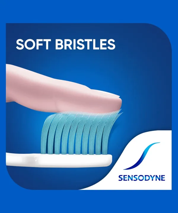 Sensodyne%20Sensitive%20Toothbrush%20-%20Soft%20-%20Image%204