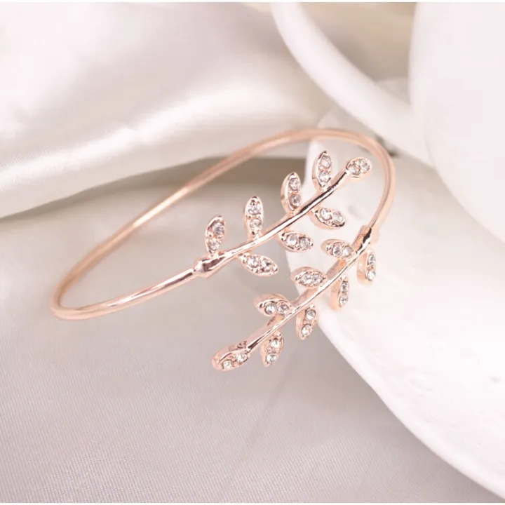 Adjustable%20Stylish%20Leaf%20Bracelet%20Ladies%20Open%20Leaves%20Bangle%20Jewelry%20-%20Image%205
