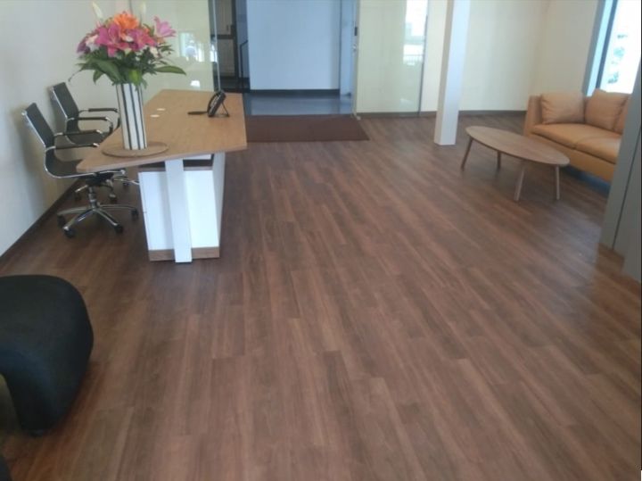 Luxury%20Vinyl%20(6%E2%80%99%E2%80%99%20x%2036%E2%80%99%E2%80%99)%20Tiles%20%E2%80%93%20(Dark%20Oak-%20815)%20-%2024%20Pcs%20Box%20-%2036%20sq.ft%20%E2%80%93%202.0mm%20-%20LVT%20-%20Image%204