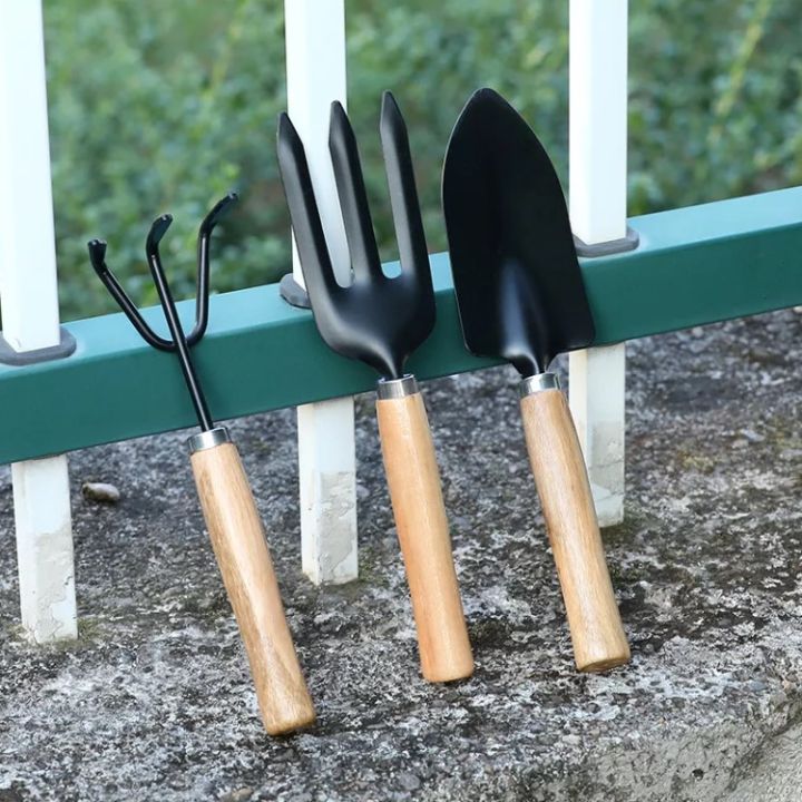 Gardening%20Tools%20kit%20Hand%20Cultivator,%20Small%20Trowel,%20Garden%20Fork%20(Set%20of%203)%20-%20Image%203