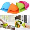 Pair of Silicon pot holder Gloves Silicone Heat Resistant Gloves hot pot holders Non Stick Anti-slip Pot Bowel Holder Baking Oven Mitts best Kitchen tool HIGHEST QUALITY. 