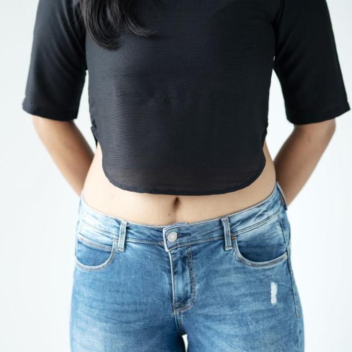 Body%20Language%20-%20Black%20-%20Image%204