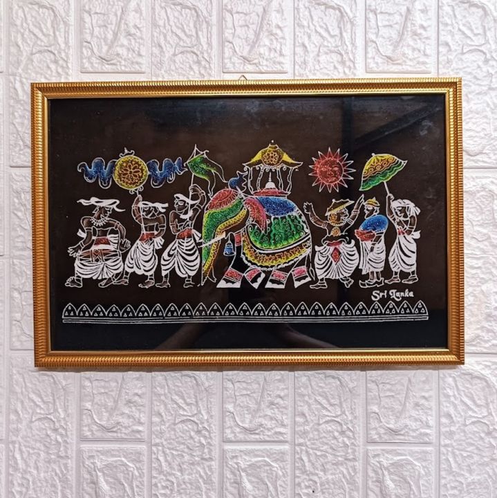 Framed%20Esala%20Perahera%20Velvet%20Wall%20Art%20%7C%20SRI%20LANKA%20%7C%2018%20x%2012%20Frame%20%7C%20Fiber%20Frame%20%7C%20Wall%20Decoration%7C%20Velvet%20Frame%20-%20Image%203