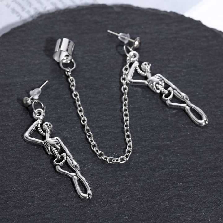 hikaw%20for%20boys%20earrings%20for%20men%20korean%20style%20Street%20Wear%20Hip%20Hop%20Temperament%20Fashion%20Design%20With%20Chain%20Party%20Gift%20Men%20Earrings%20Alloy%20Korean%20Dangle%20Earrings%20Women%20Ear%20Bone%20Clips%20-%20Image%204