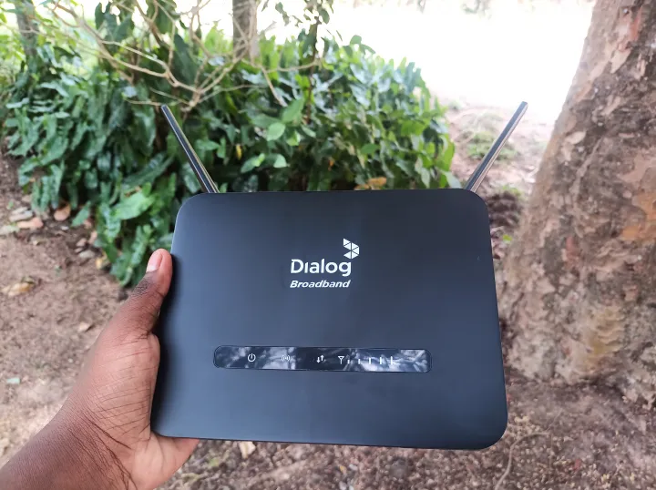 DIALOG%20S50%20CAT%206%204G+%20ROUTER%20-%20Image%202