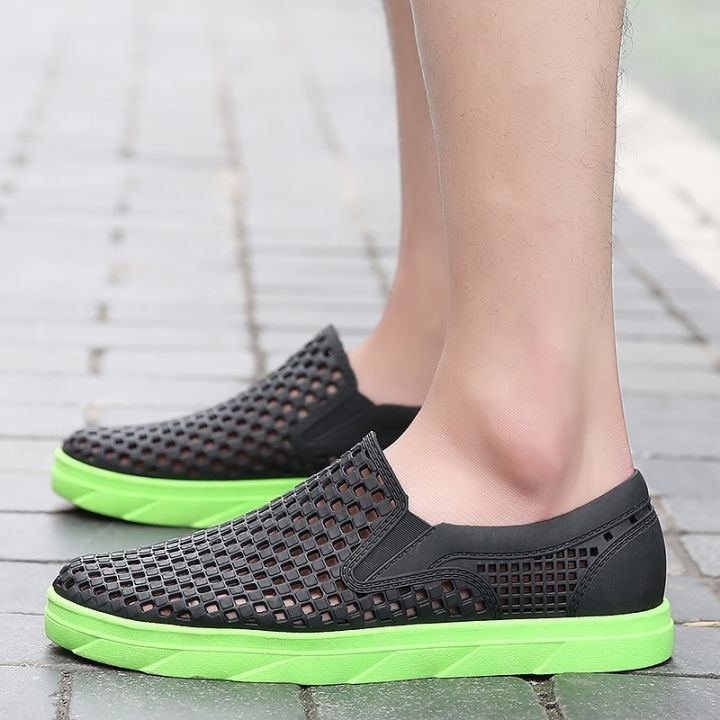 Men's%20Korean-Style%20Hole%20Shoes2023Summer%20Rubber%20High%20Elastic%20Soft-Soled%20Jelly%20Shoes%20Men's%20Non-Slip%20Large%20Size%20Casual%20Men's%20Sandals%20-%20Image%203