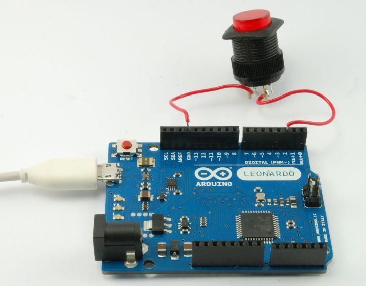 ARDUINO%20LEONARDO%20BOARD%20-%20Image%203