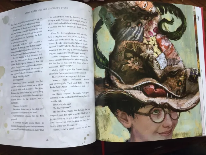 Harry%20Potter%20and%20the%20Sorcerer's%20Stone:%20The%20Illustrated%20Edition%20(Harry%20Potter,%20Book%201)%EF%BC%8CJ.K.%20Rowling%20-%20Image%203