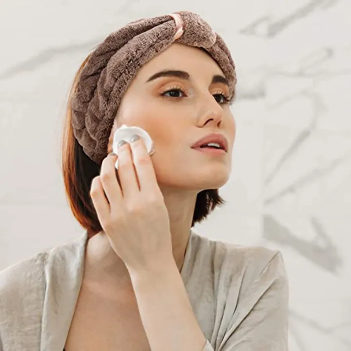 Headband%20Coral%20Fleece%20Hairband%20Soft%20And%20Cozy%20Coral%20Fleece%20Women/Girls%20Coral%20Fleece%20Hair%20Band%20Turban%20Soft%20Spa%20Facial%20Hairband%20for%20Spa%20Facial%20Care%20Haircare%20Makeup%20Application%20Sports%20And%20Fitness%20-%20Image%202