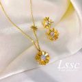 Daisy Stainless Steel Necklace for Women Non Tarnish Kwintas Gold Chain Pendant Accessories Jewelry. 