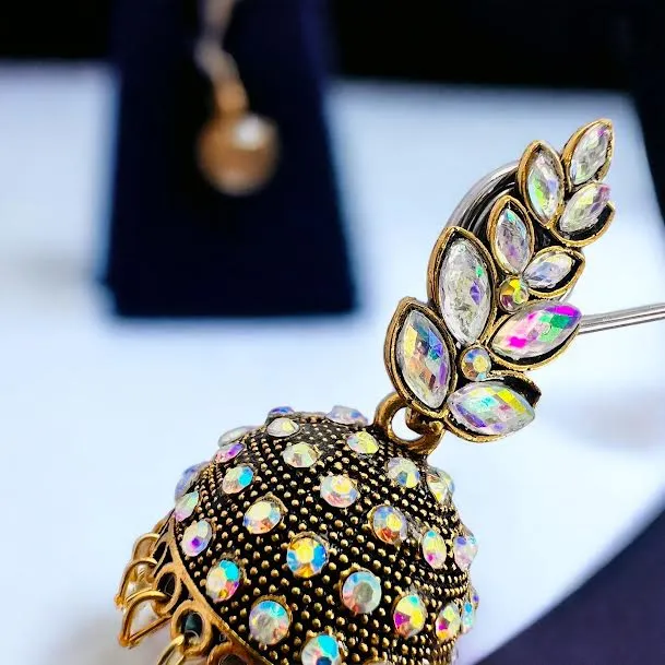 ESH%20Light%20gold%20Indian%20Vintage%20Bollywood%20dangle%20drop%20jhumka%20jimikki%20earring%20Trendy%20Leaf%20Design%20Pearl%20Drop%20&%20Multi%20Stone-Studded%20earring%20for%20women%20and%20girl%20-%20Image%203