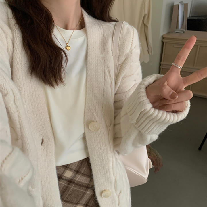 Christmas%20New%20Year%20Red%20Sweater%20Coat%20for%20Women%20Autumn%20and%20Winter%202024%20New%20Popular%20Idle%20Style%20Knitted%20Cardigan%20High%20Sense%20-%20Image%202