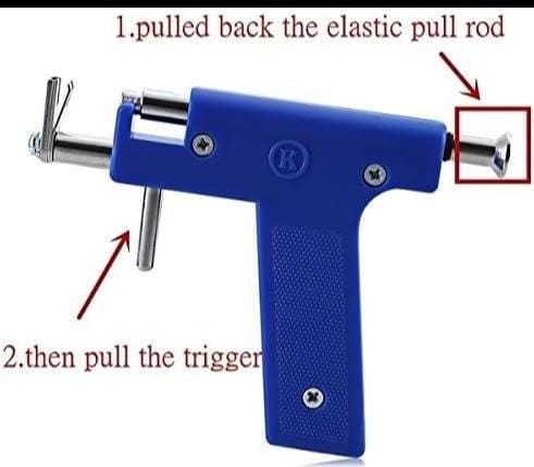 Nose%20and%20Ears%20Piercing%20Gun%20for%20Boys%20and%20Ladies%20l%20-%20Image%205