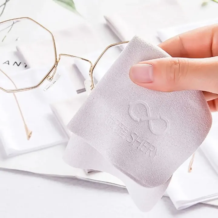 microfiber%20cloth%2010%20Pieces%20Eyeglass%20Cloths%20Microfiber%20Suede%20Professional%20Wipe%20Cell%20Phone%20Screen%20Eye%20Cleaning%20Cloths%20Box%20Set%20-%20Image%204