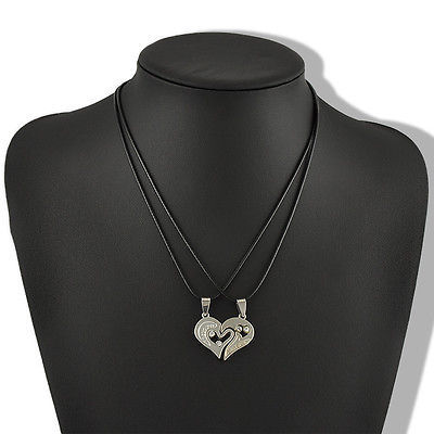 Couple%20Necklace%20-%20Image%203