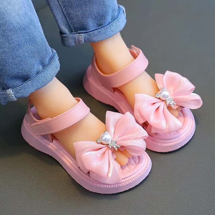 Girls'%20Sandals%20New%20Fashion%20Summer%20Middle%20and%20Big%20Children%20Girls%20Non-Slip%20Princess%20Shoes%20Little%20Girls%20Soft%20Bottom%20Beach%20Shoes%20-%20Image%203