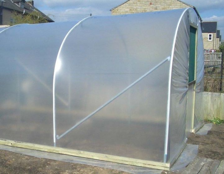 UV%20Treated%20Polythene%20for%20Greenhouse%20polytunnel%20200%20Micron%206M%20width%20Made%20in%20Israel%20-%20Image%204