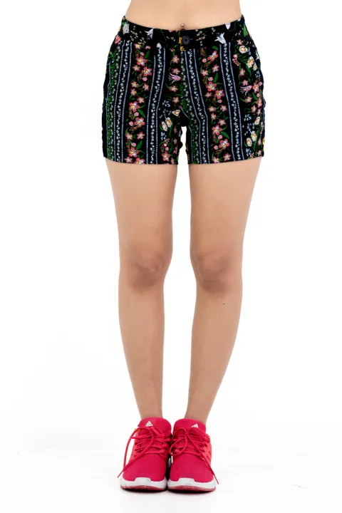 Moose%20Women's%20Chino%20Shorts%20-%20Image%204
