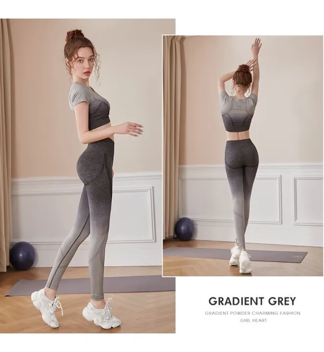 Yoga%20Clothes%20Two-Piece%20Suit%20Women's%20Gradient%20Tight%20Stretch%20Sports%20Top%20Short%20Sleeve%20Women's%20Hip%20Lifting%20Running%20Workout%20Outfit%20-%20Image%206