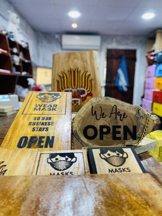 Laser%20Engraved%20Custom%20Made%20Wooden%20name%20board%20gift%20decoration%20-%20Image%205
