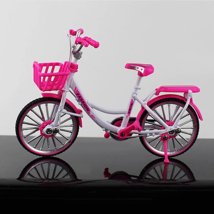 Beautiful%20New%20MODEL%20BICYCLE%201:8%20Alloy%20Ladies%20Bicycle%20Model%20Simulation%20Bicycle%20Ornaments%20Die%20Casting%20Metal%20bicycle%20Toy,%20Collectors,%20displays%20-%20Image%204