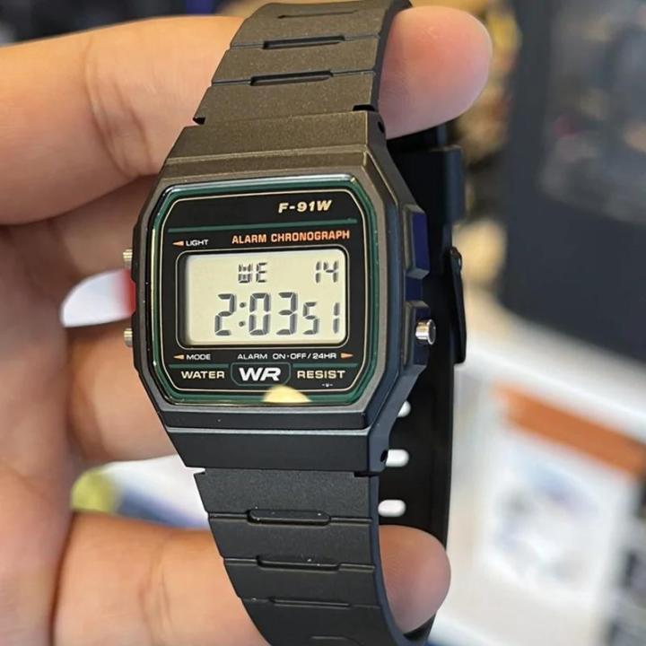 LED%20Digital%20Watch%20F91W%20Women%20Men%20Vintage%20Silicone%20Strap%20Wristwatches%20for%20Sports%20Square%20Wrist%20Band%20Alarm%20Clock%20Couple%20Ladies%20Gift%20-%20Image%203