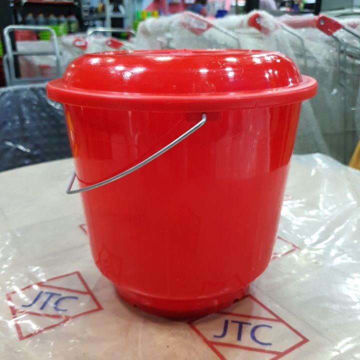 Bucket%205L%20with%20lid%20-%20Image%203