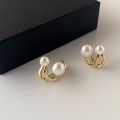Women's French High-end Temperament Pearl Stud Earrings Fashion Female Retro Light Luxury Hoop Earrings. 