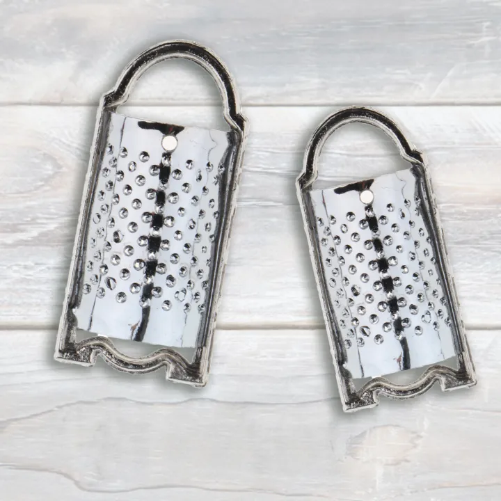 Dollhouse%20Grater%20Simulation%20Kitchen%20Foods%20Toys%20Metal%20Kitchen%20Scene%201/12%20Scale%20Grater%20for%20Role%20Play%20-%20Image%205