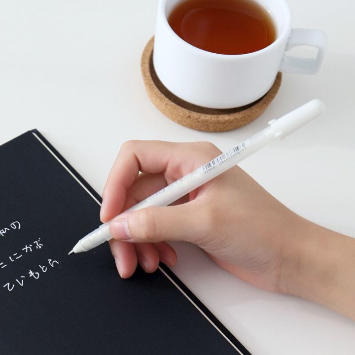 Sakura%20Gelly%20Roll%20Gel%20Pen%20White%20Color%200.5mm%200.8mm%201.0mm%20High%20Light%20Marke%20Pen%20Black%20Cardboard%20Art%20Painting%20Pen%20White%20Line%20Pens%20-%20Image%203