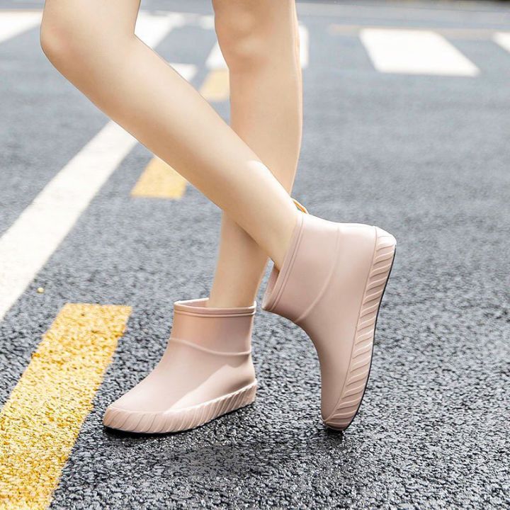 Japanese%20Rain%20Shoes%20Women%20Non-Slip%20Tendon%20Bottom%20New%20Stylish%20Rubber%20Shoes%20Work%20Rain%20Boots%20Women's%20Short%20Waterproof%20Boots%20-%20Image%202