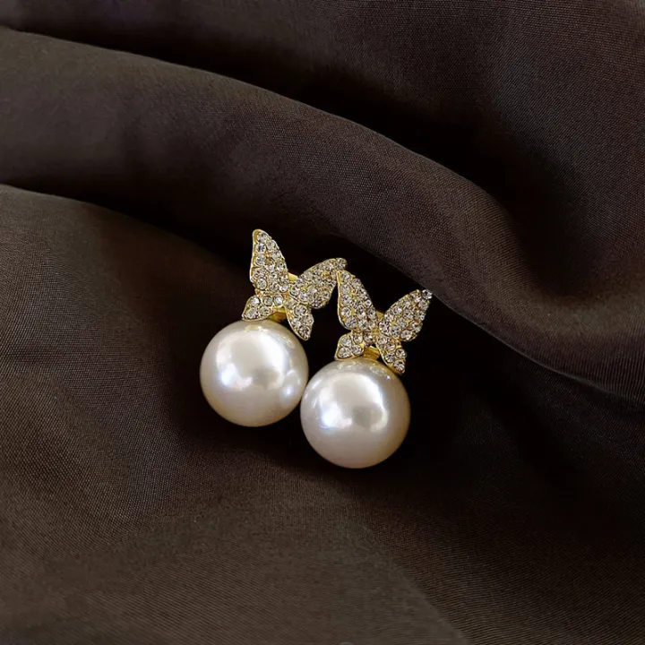 Fashion%20Delicate%20Pearl%20Women%E2%80%99s%20Stud%20Earrings%20Girls%20Accessories%20for%20Special%20Day%20Korean%20Style%20Female%20Earring%20-%20Image%204