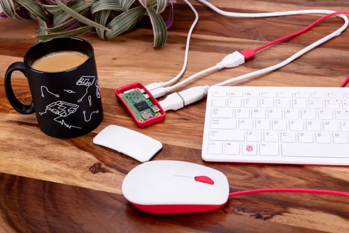 Raspberry%20Pi%20Zero%20W,%20WiFi/Bluetooth%204.1,%20Bluetooth%20Low%20Energy,%20HAT%20compatible%2040%20-%20Image%208